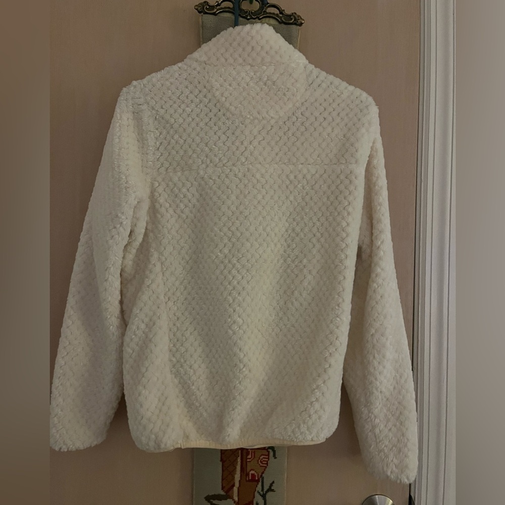 White Soft Pull Over - image 7